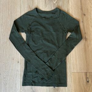 Athleta Momentum Seamless Top